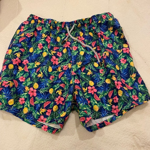 Size xl suit for men wear ones great condition - Picture 2 of 2